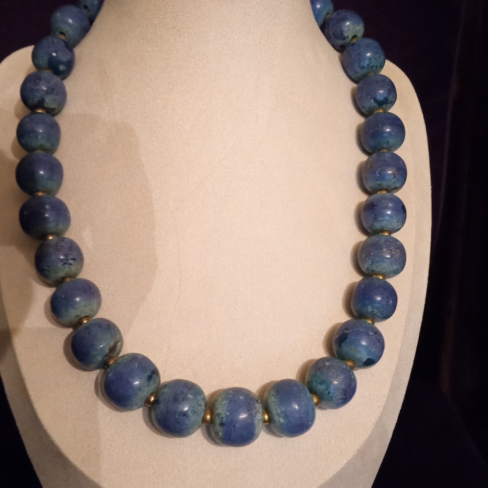 Elegant Blue And Green Beaded Necklace